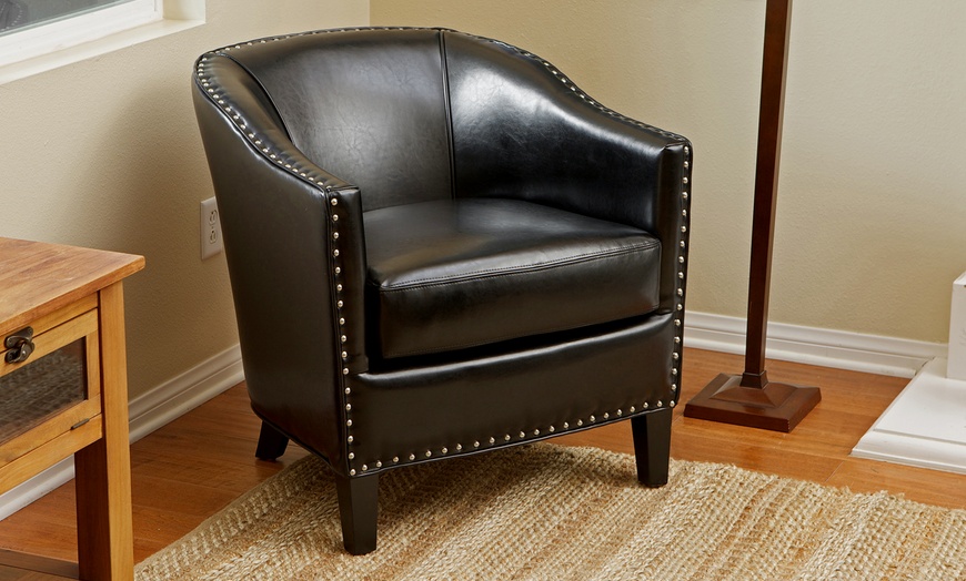 The Growing Leather Chair Market is Trending towards Sustainability